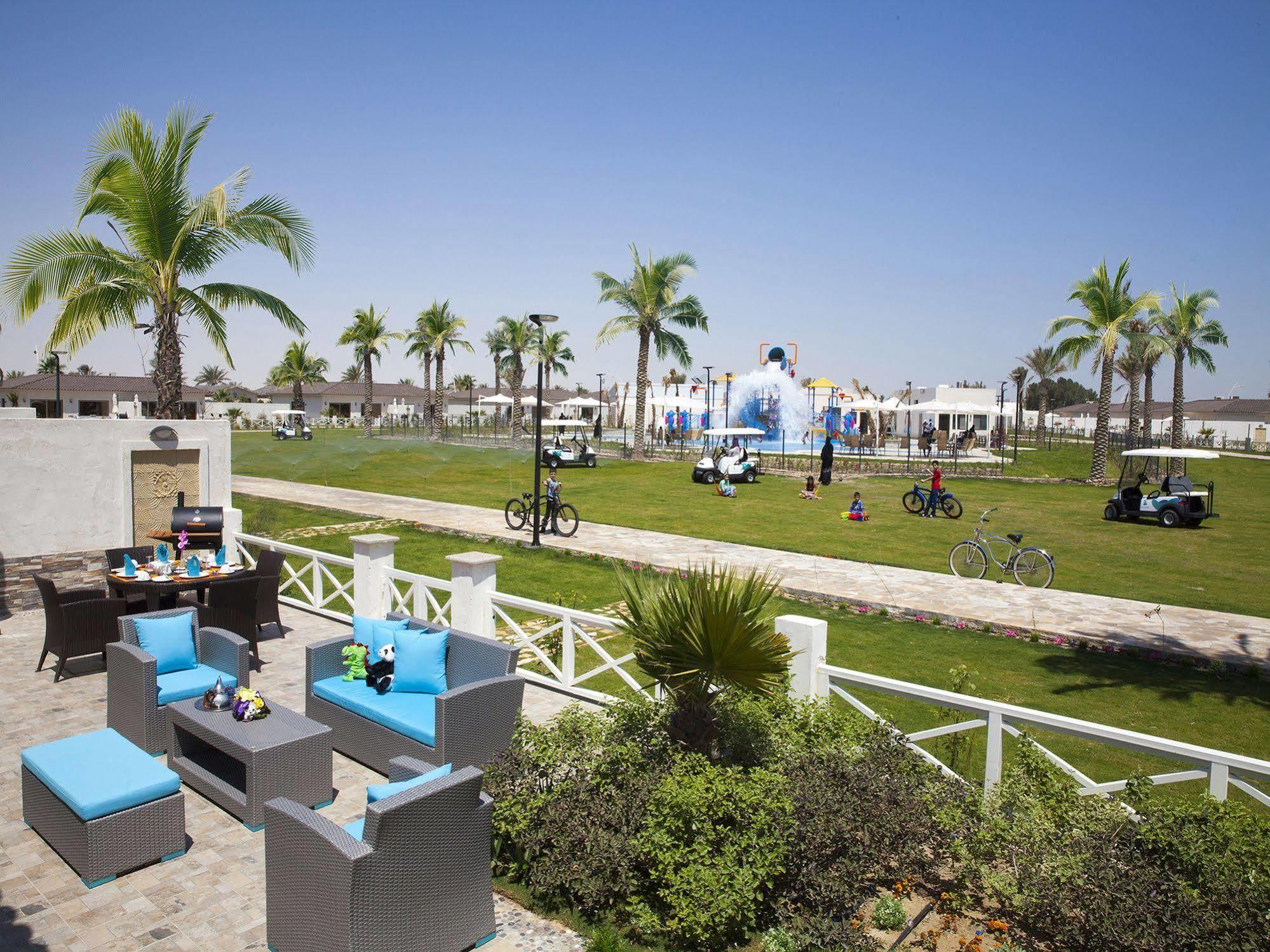 Golden Tulip Dana Bay Resort Dhahran Exterior foto